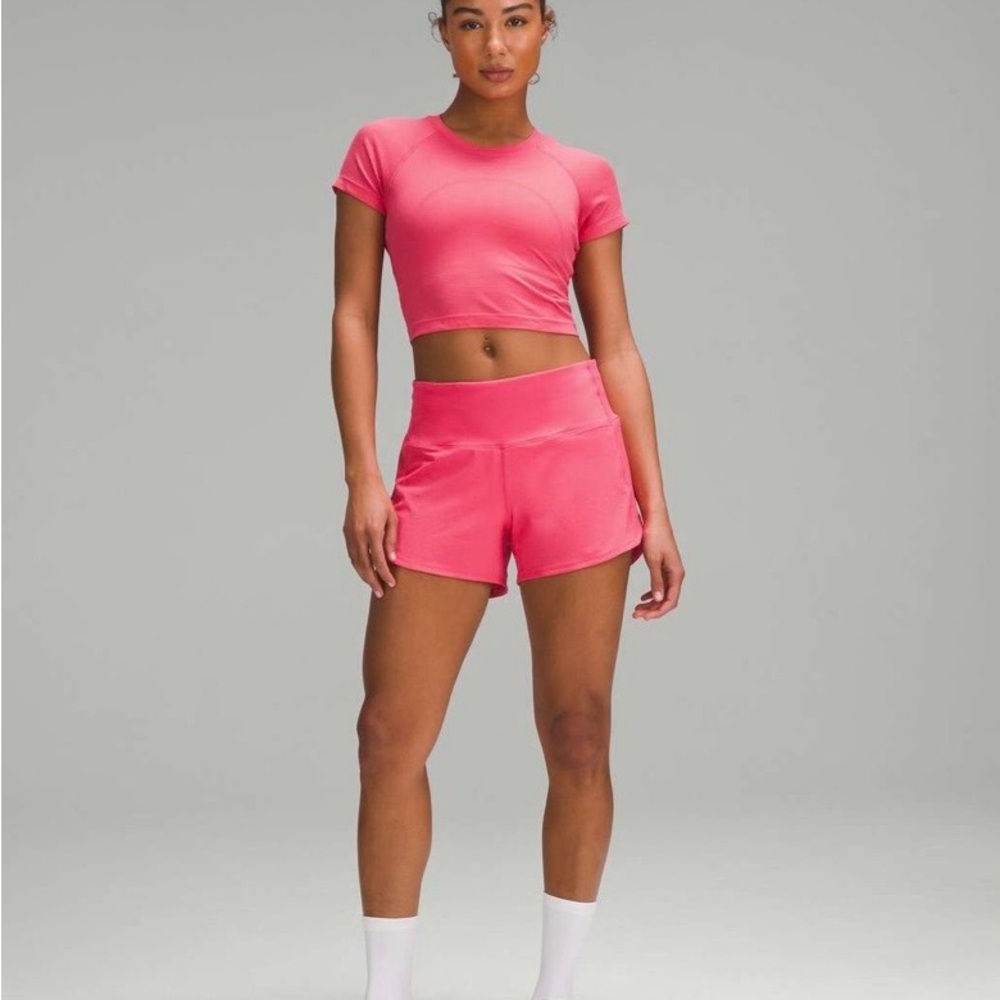 🍋Lululemon Speed Up High-Rise Lined Short 4"
Size 8 Pink W7BJ8T🍋